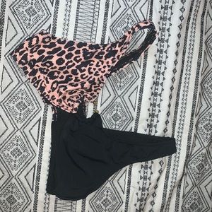 Black and leopard print swim suit top
